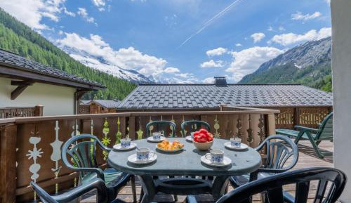 Apartment with Terrace