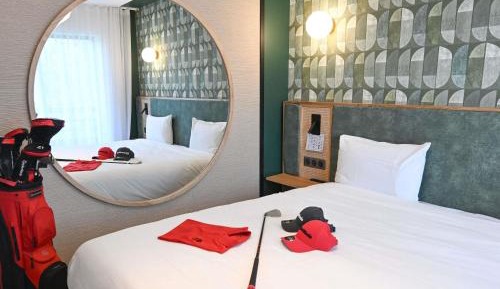 Standard Room with One Double Bed and Two Single Beds
