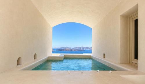 Glam Caldera Suite with Outdoor Hot Tub