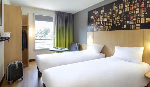 Standard Two Single Bed