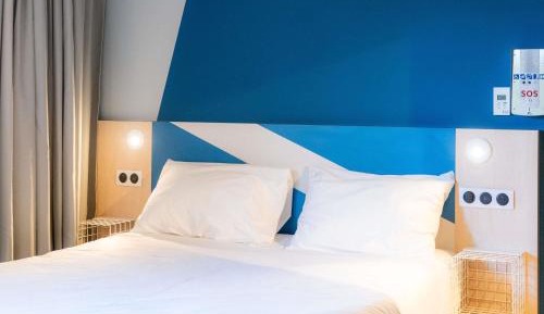 Standard Room - 1 Double bed and 1 Single bed