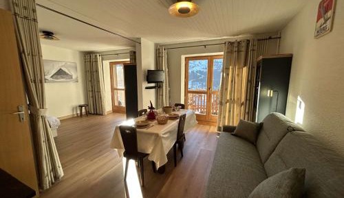 Apartment (4 Adults)
