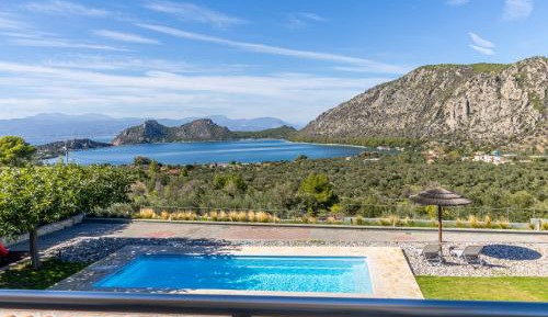 Three-Bedroom Villa with Private Pool - Armonia 