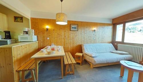Apartment (4 Adults)