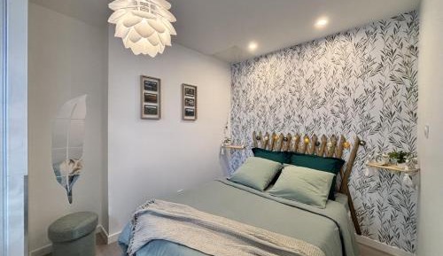 One-Bedroom Apartment with Terrace