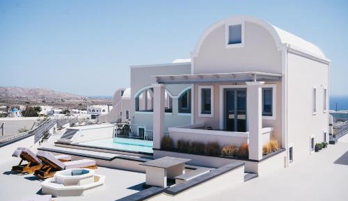 Loft Suite with Sea View & Shared Pool