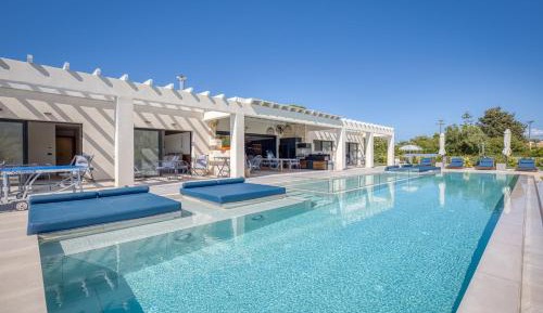 Deluxe Villa