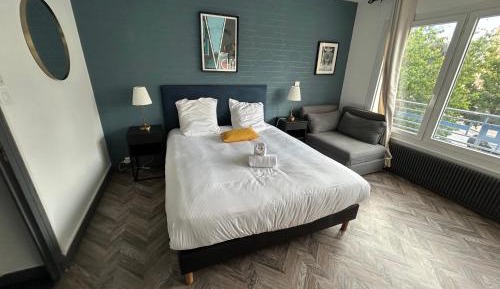 One-Bedroom Apartment