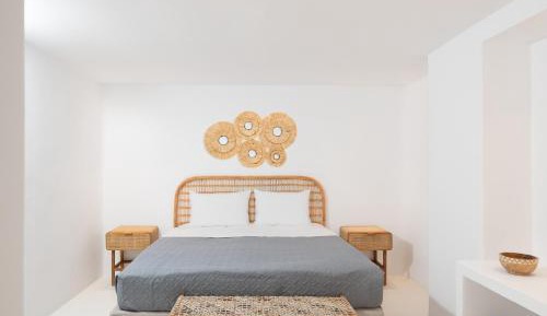 Deluxe Room With Pool View
