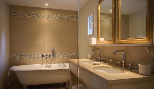Superior Family Room - Free Access to Spa and Private Beach