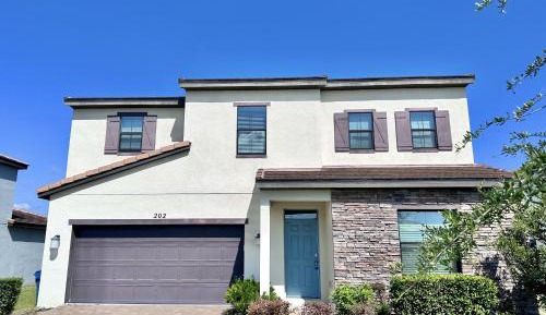 Six-Bedroom House