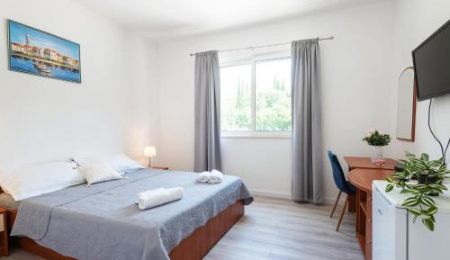 Three Bedroom Apartment with Terrace