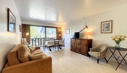 Apartment (4 Adults)