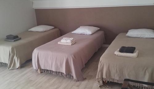 Comfort Triple Room