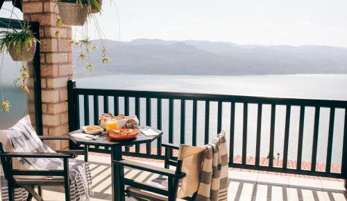 Single Room with Lake View
