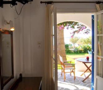Studio (3 Adults)