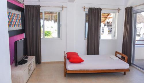 Family Room with Side Sea View