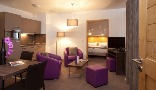 Village Châlet Suite (4 Adults + 2 children)
