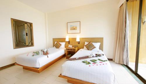 Deluxe Twin Room with Sea View