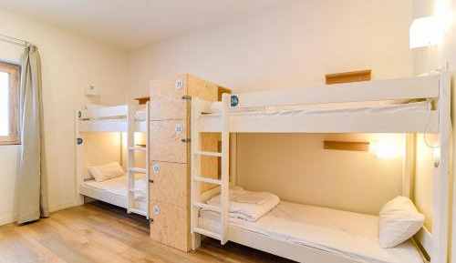 Bunk Bed in 4-Bed Mixed Dormitory Room