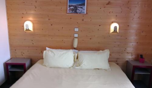 Triple Room with Mountain View