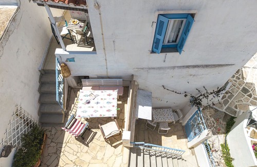 Lefkes Apartment | Traditional Art House - Lefkes by MPS–Ground Floor