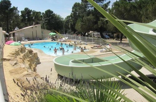Mondragon House | Camping 3 étoiles - Piscine - ccbfbce