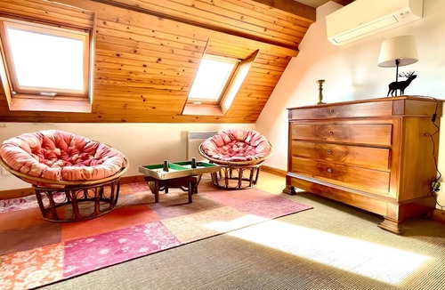 Meaulne-Vitray Bed & Breakfast | Charming Guest Room near Tronçais Forest – Room