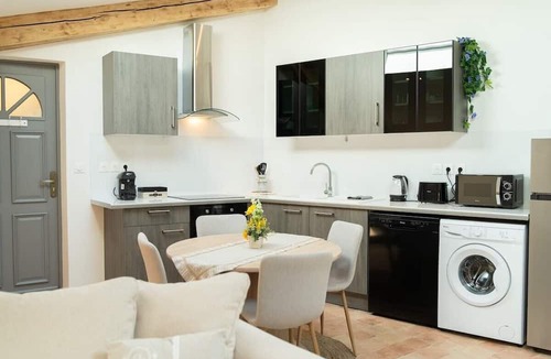 Riez Apartment | 3 star romantic spa riez