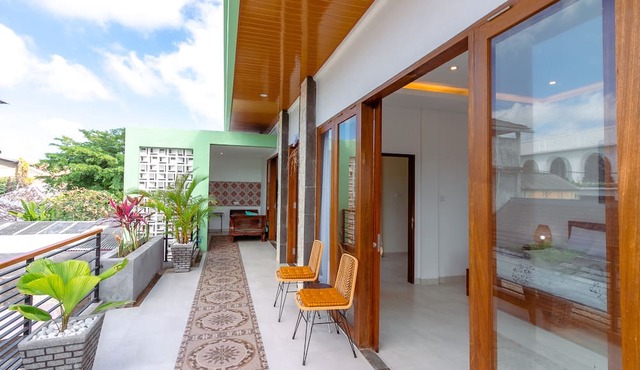 Villa Shantia, 3BR Villa Legian