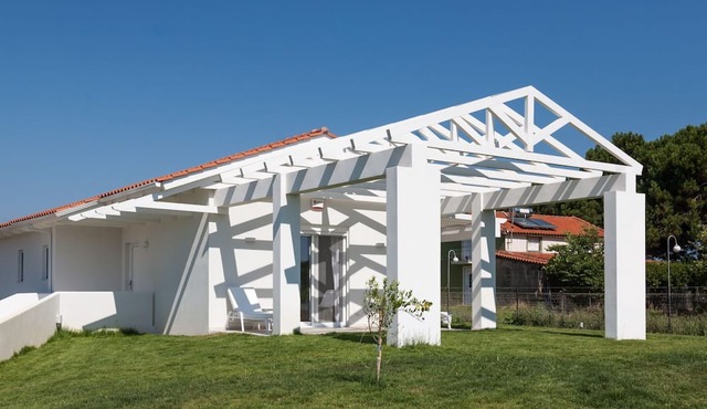 White Villas GV by Interhome