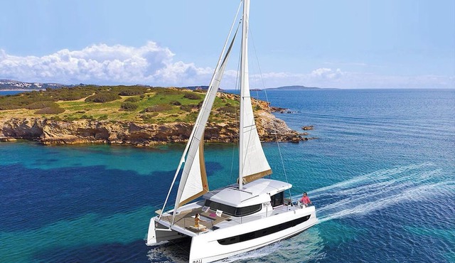 Dubrovnik Delight: A Sun-Kissed Sailing Experience