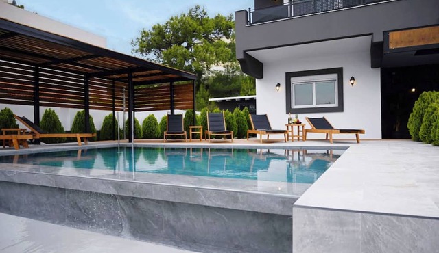 Timberline Villa
